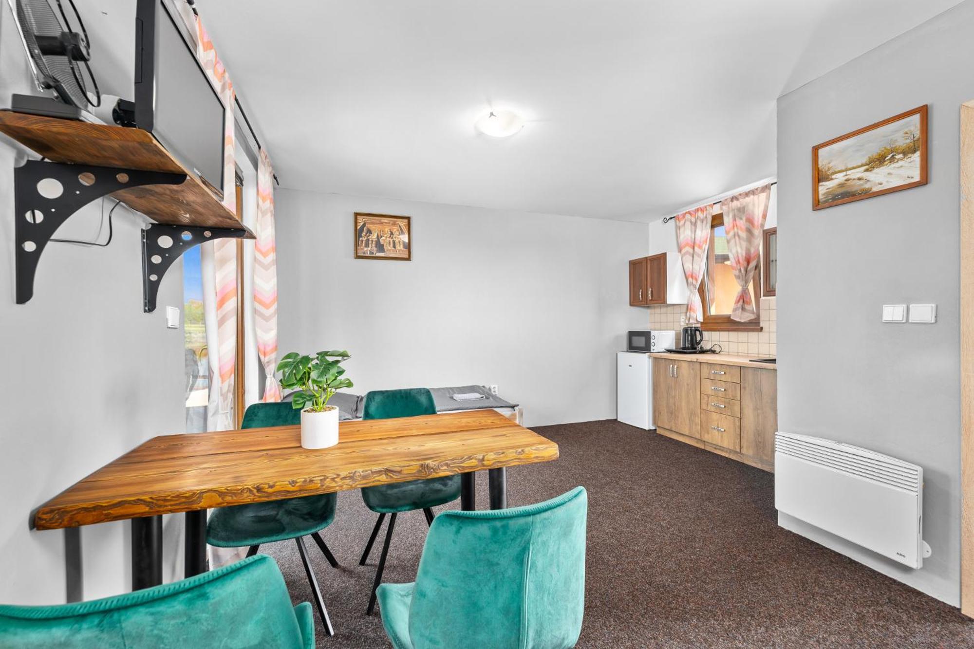 Marine Zavlahy Apartment Hrdejovice Luaran gambar