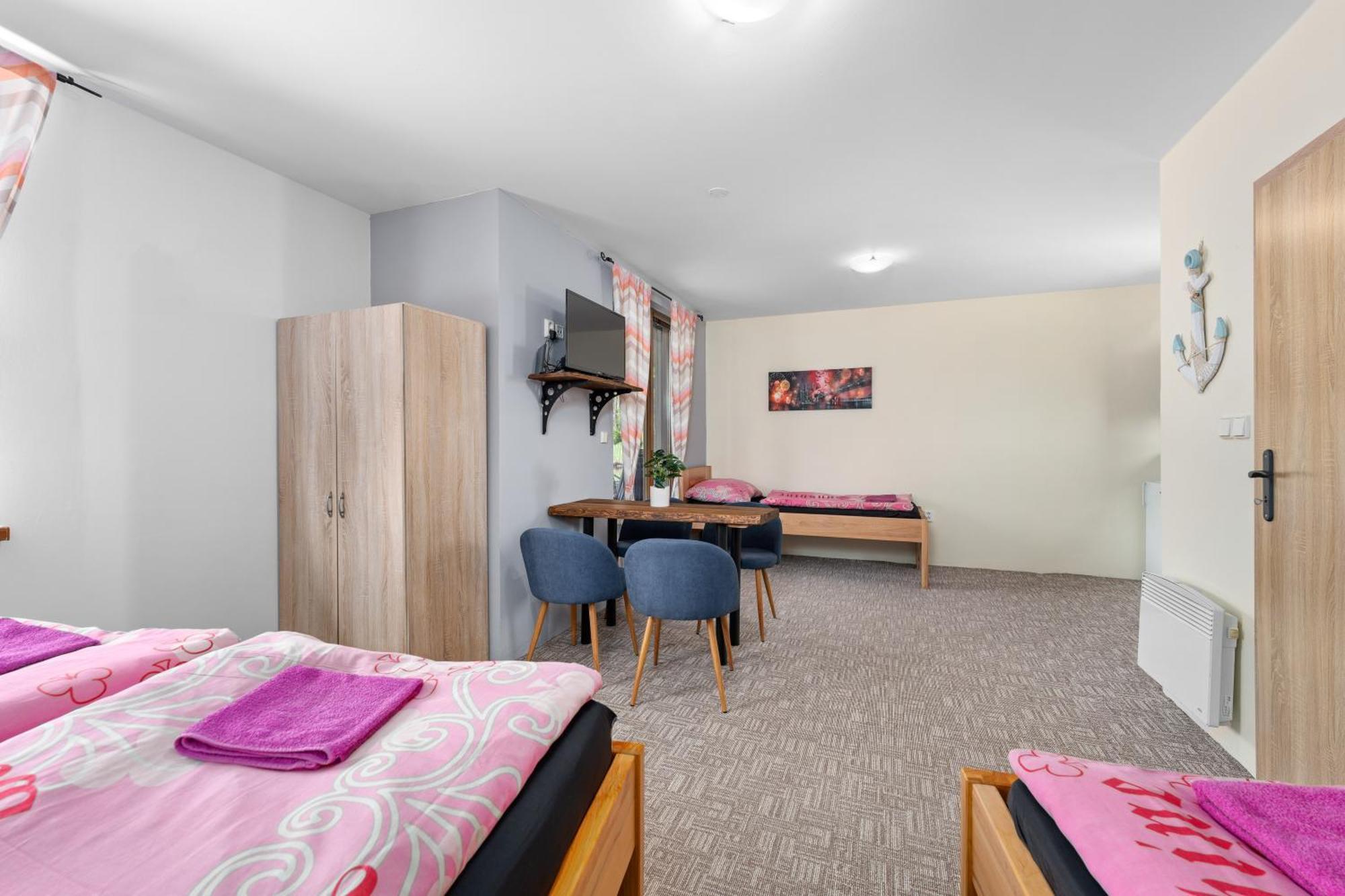 Marine Zavlahy Apartment Hrdejovice Luaran gambar