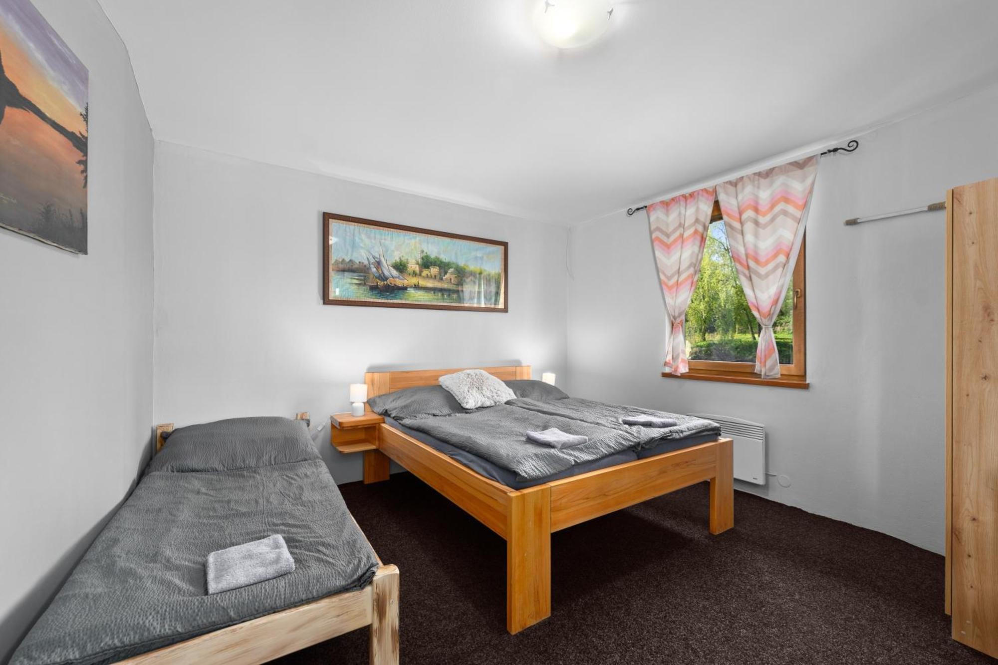 Marine Zavlahy Apartment Hrdejovice Luaran gambar
