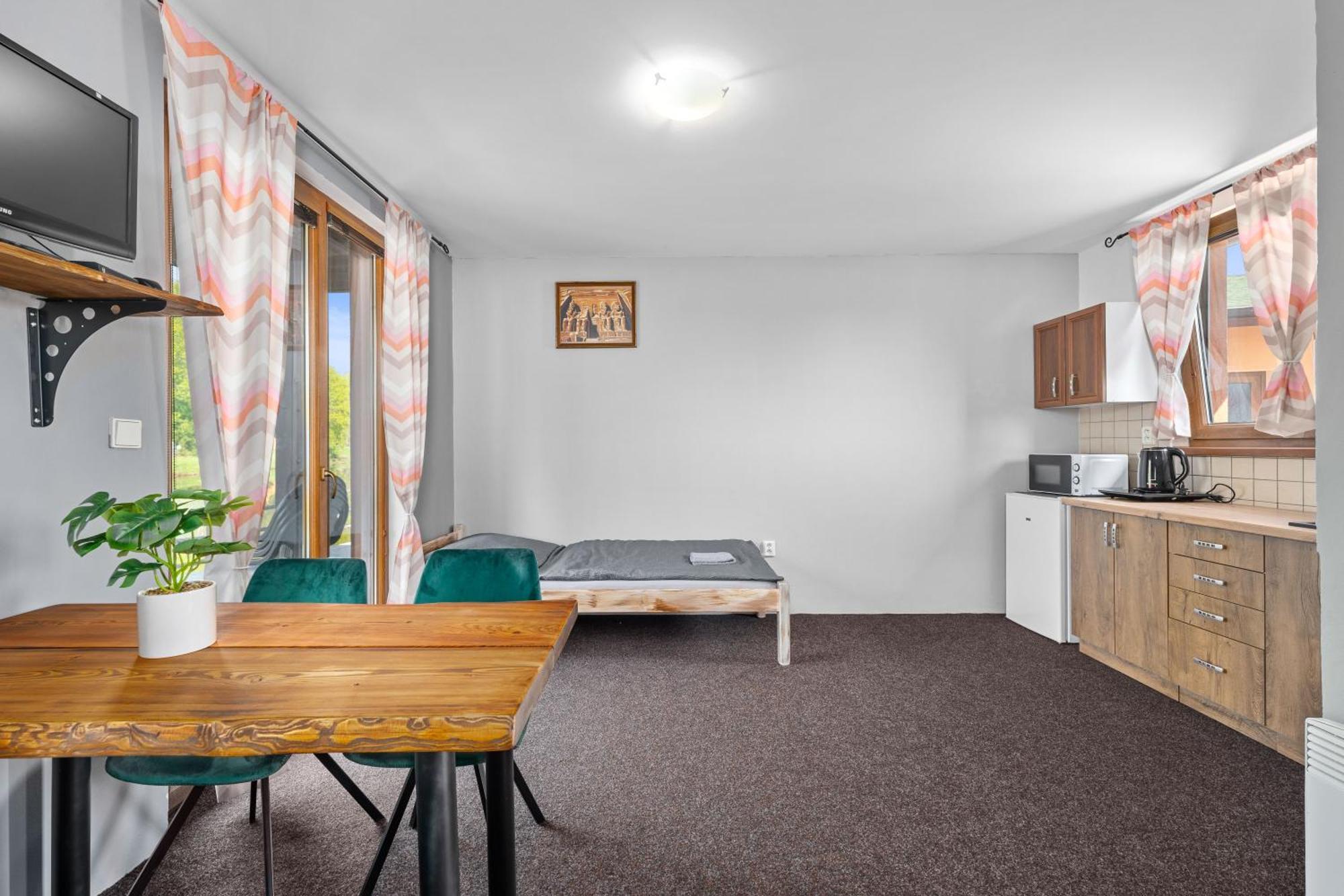Marine Zavlahy Apartment Hrdejovice Luaran gambar