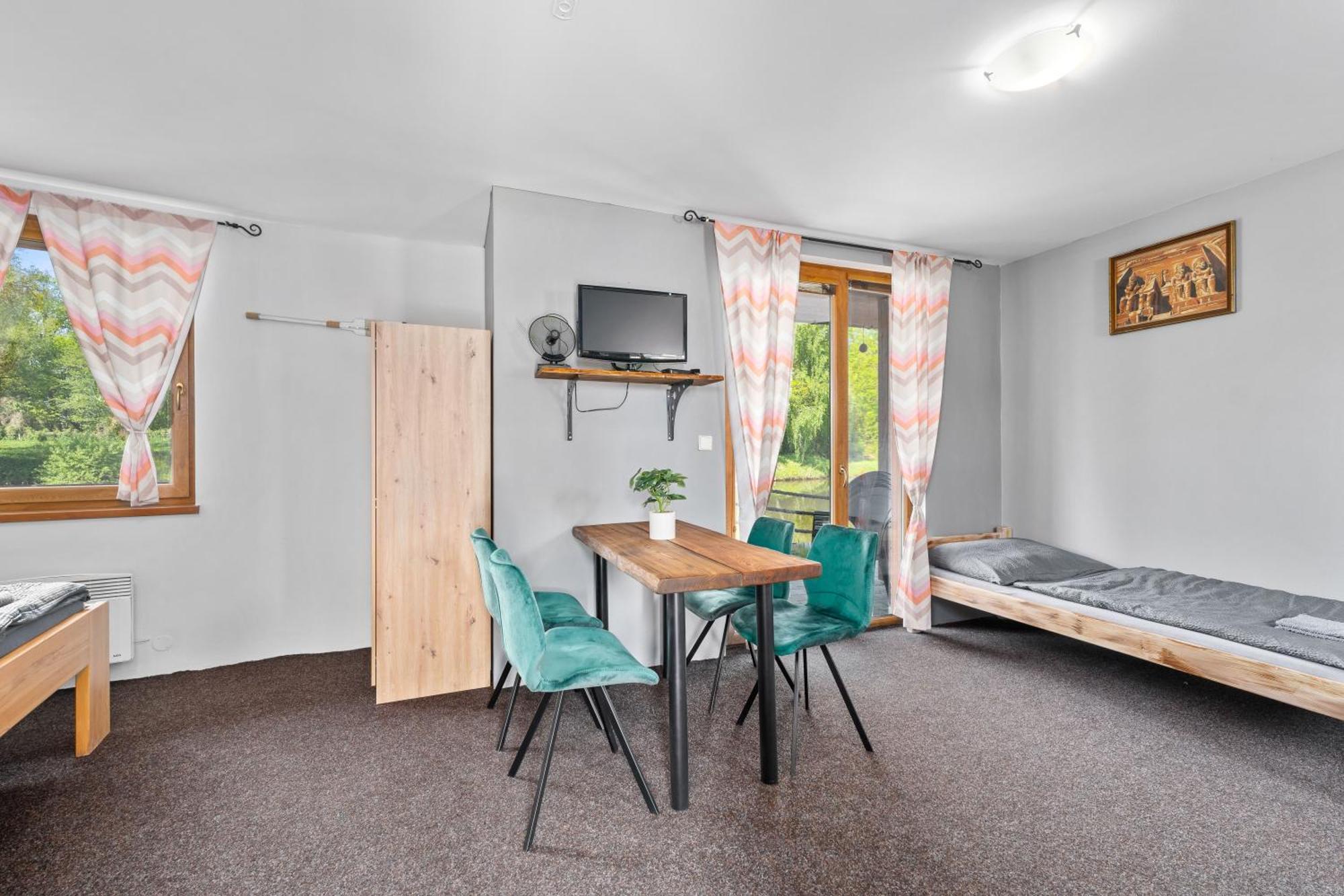 Marine Zavlahy Apartment Hrdejovice Luaran gambar